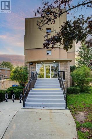 283 Fairway Road North Kitchener ON N2A 2P1