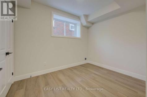17 Peter Street Kitchener ON N2G 3J5