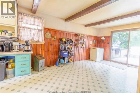 153 Talbot Street West Leamington ON N8H 1N2