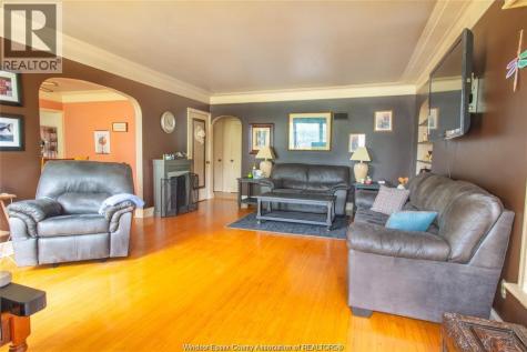 153 Talbot Street West Leamington ON N8H 1N2