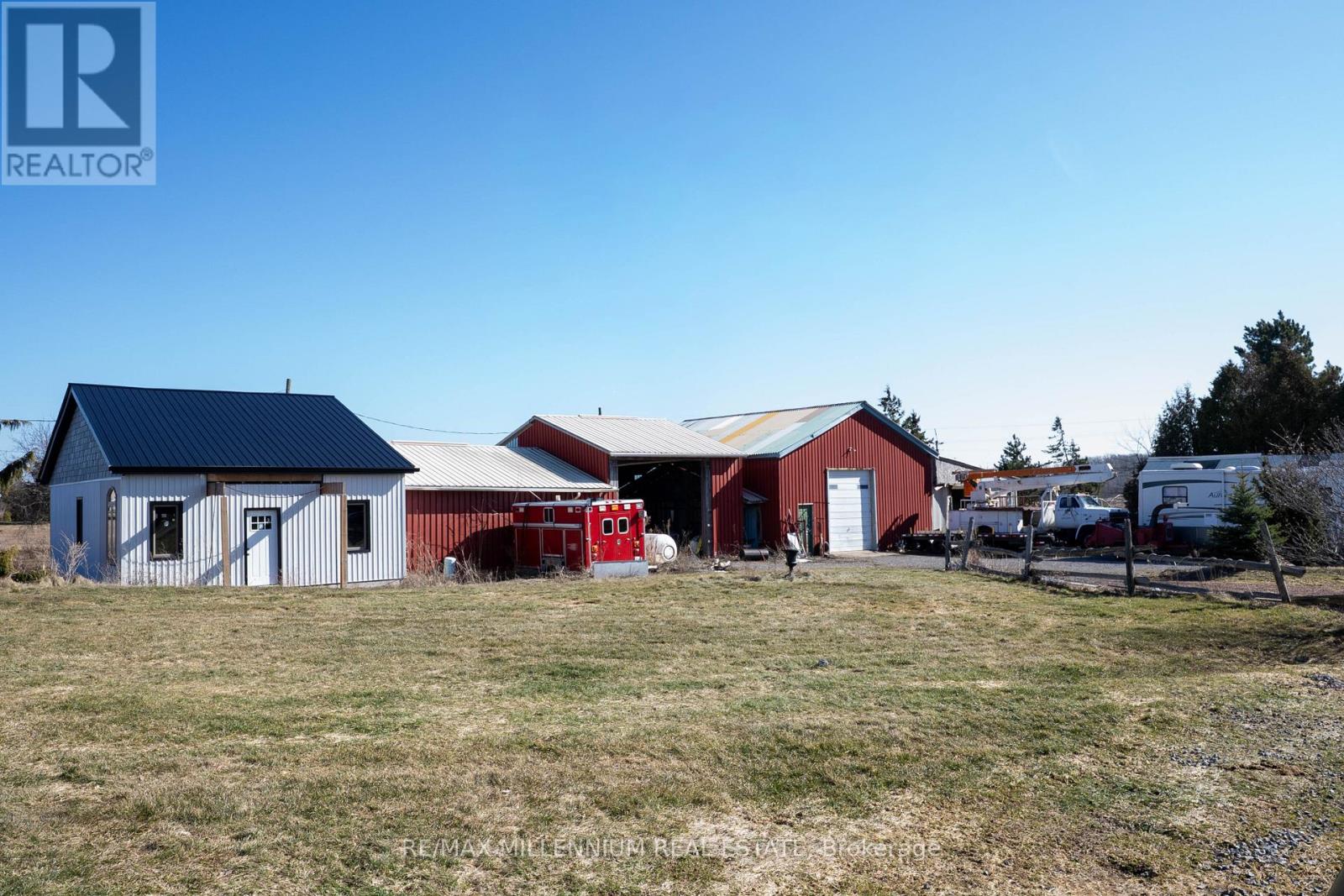 1113 Ridge Road Hamilton ON L8J 2X5