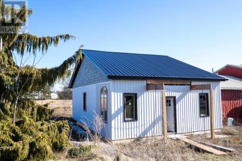 1113 Ridge Road Hamilton ON L8J 2X5