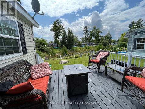 15 Kenora Trail Wasaga Beach ON L9Z 1X7