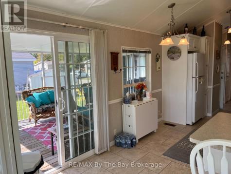 15 Kenora Trail Wasaga Beach ON L9Z 1X7