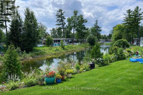 15 Kenora Trail Wasaga Beach ON L9Z 1X7