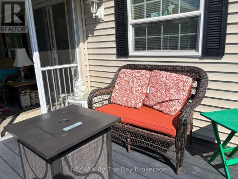 15 Kenora Trail Wasaga Beach ON L9Z 1X7