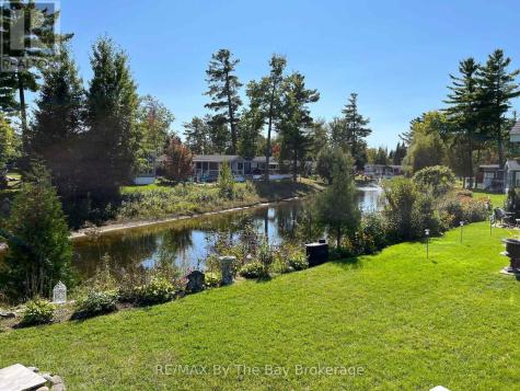 15 Kenora Trail Wasaga Beach ON L9Z 1X7