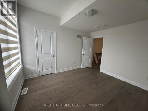 24 Tamworth Terrace Barrie ON L9J 0L5