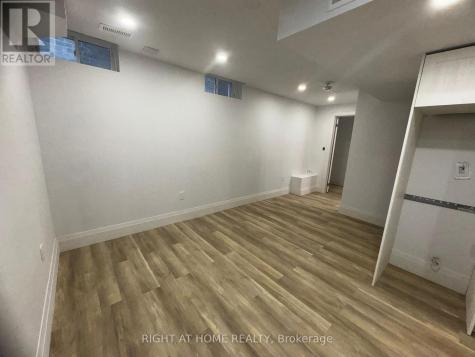 24 Tamworth Terrace Barrie ON L9J 0L5