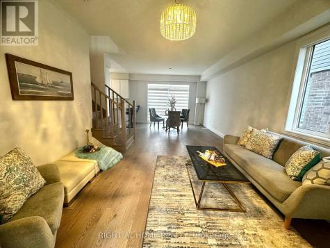 24 Tamworth Terrace Barrie ON L9J 0L5