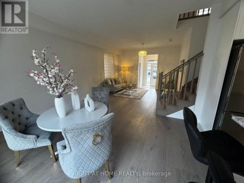 24 Tamworth Terrace Barrie ON L9J 0L5