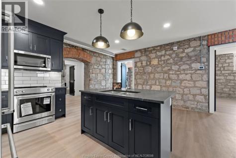 247 Brock Street Amherstburg ON N9V 2H4