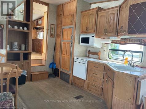 9 Tamarac Road Northern Bruce Peninsula ON N0H 2R0