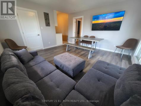 82 Albert Street North Orillia ON L3V 5K5