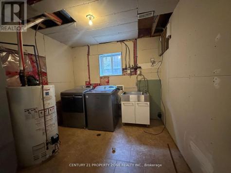 975 Albert Road Windsor ON N8Y 3P1