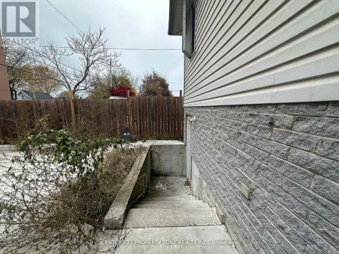 975 Albert Road Windsor ON N8Y 3P1
