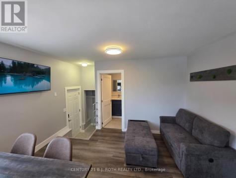 82 Albert Street North Orillia ON L3V 5K5