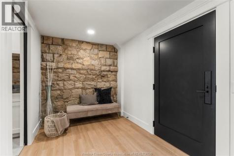 247 Brock Street Amherstburg ON N9V 2H4