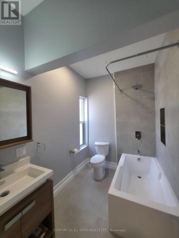 82 Albert Street North Orillia ON L3V 5K5