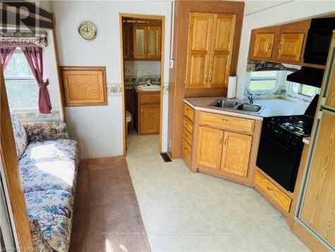 9 Tamarac Road Northern Bruce Peninsula ON N0H 2R0