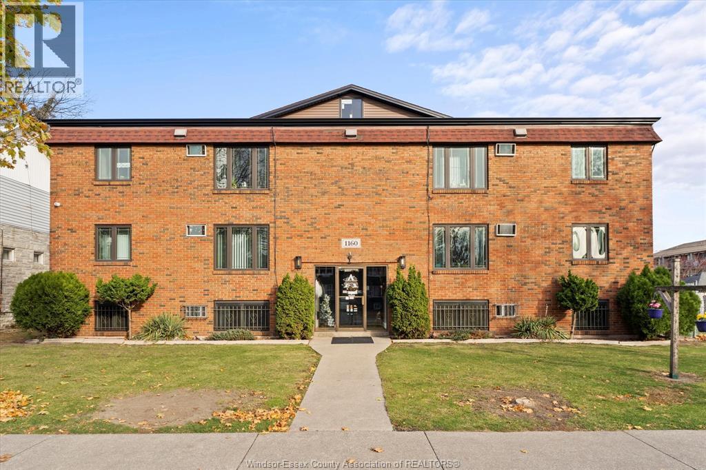 1160 Howard Windsor ON N9A 1S7