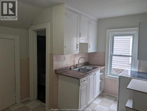 1335 Marentette Avenue Windsor ON N8X 4C9