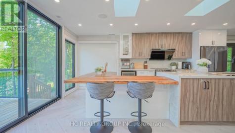 456 Silver Birch Drive Tiny ON L9M 0M5