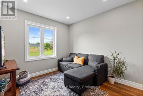 18 Maple Golf Crescent Northern Bruce Peninsula ON N0H 2R0