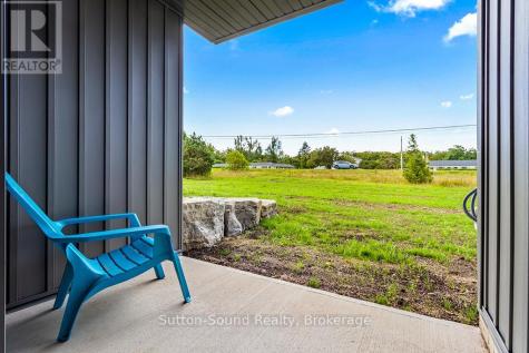 18 Maple Golf Crescent Northern Bruce Peninsula ON N0H 2R0