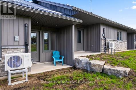 18 Maple Golf Crescent Northern Bruce Peninsula ON N0H 2R0