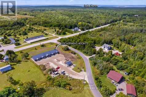 18 Maple Golf Crescent Northern Bruce Peninsula ON N0H 2R0