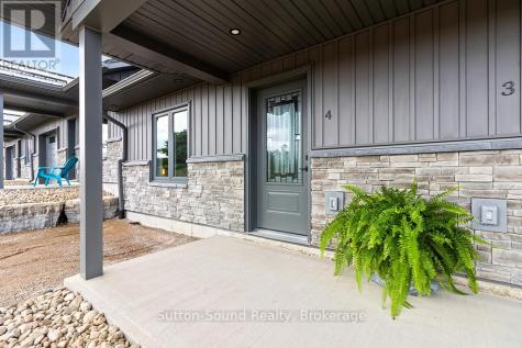 18 Maple Golf Crescent Northern Bruce Peninsula ON N0H 2R0
