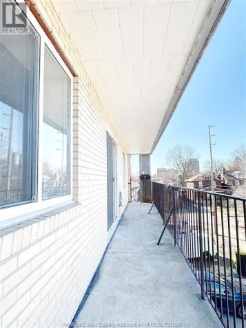 2136 Wyandotte Street West Windsor ON N9B 1J9