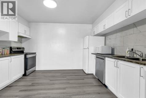 2136 Wyandotte Street West Windsor ON N9B 1J9