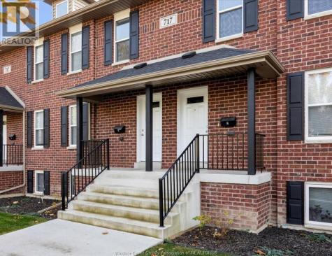 717 Street Antoine Windsor ON N9C 3H5