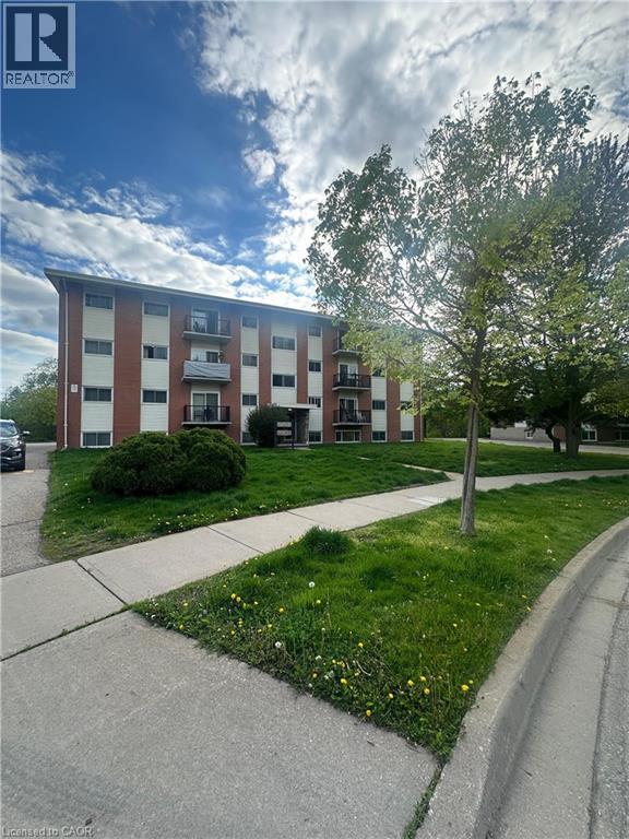 145 Macgregor Crescent Waterloo ON N2J 3X2