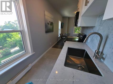 82 Albert Street North Orillia ON L3V 5K5