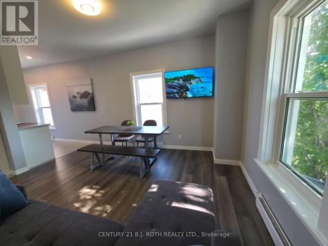 82 Albert Street North Orillia ON L3V 5K5