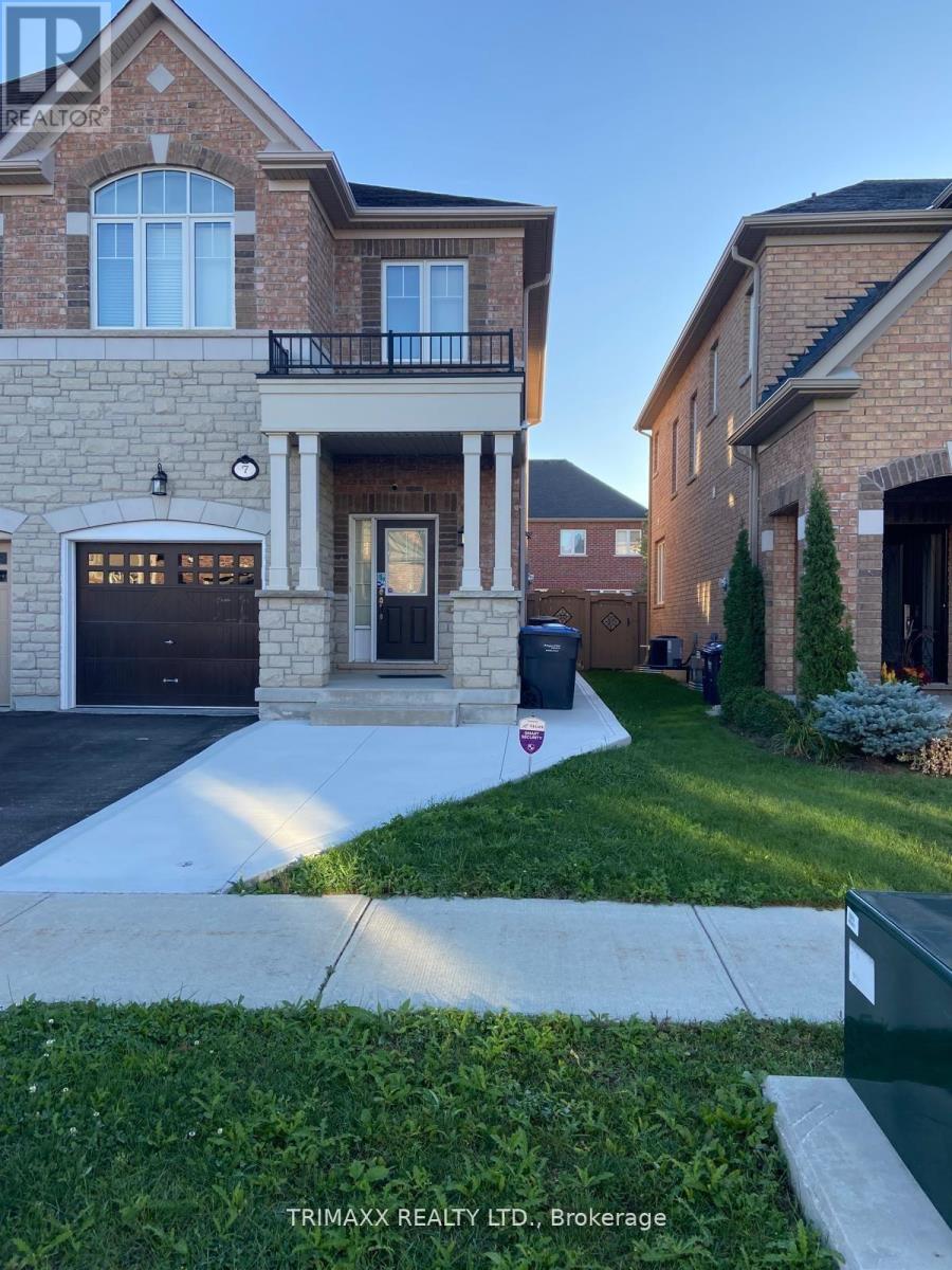 7 Vinewood Road Caledon ON L7C 4A9