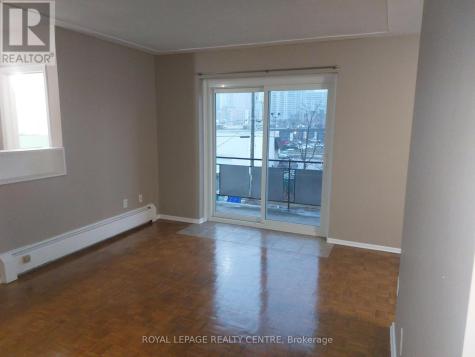 90 Marshall Street Waterloo ON N2J 2T4