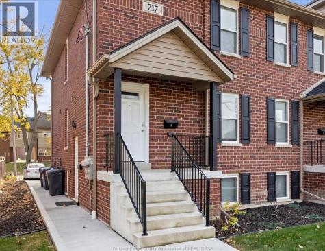 717 Street Antoine Windsor ON N9C 3H5