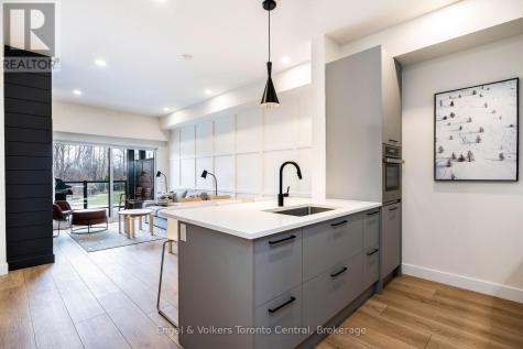 12 Beausoleil Lane Blue Mountains ON L9Y 2X5