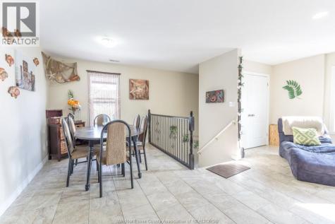 528 Chippawa Windsor ON N9C 2W3