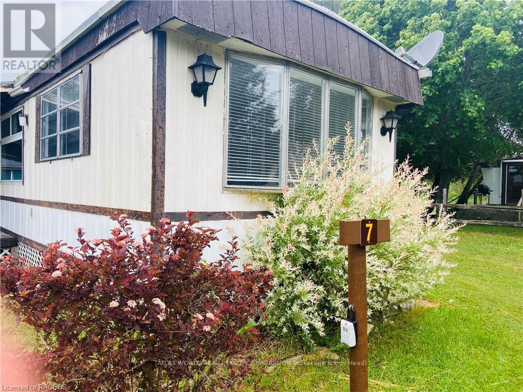 9 Tamarac Road Northern Bruce Peninsula ON N0H 2R0