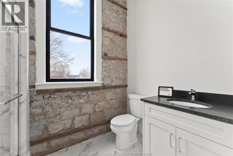 247 Brock Street Amherstburg ON N9V 2H4