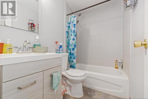 283 Fairway Road North Kitchener ON N2A 2P1