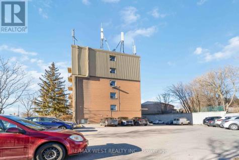 283 Fairway Road North Kitchener ON N2A 2P1