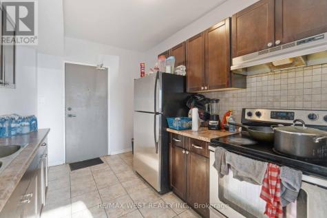 283 Fairway Road North Kitchener ON N2A 2P1