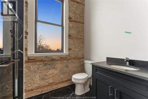 247 Brock Street Amherstburg ON N9V 2H4
