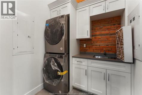 247 Brock Street Amherstburg ON N9V 2H4
